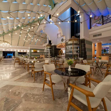 Aqua Hotel 5*