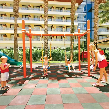 Aqua ホテル マルマリス