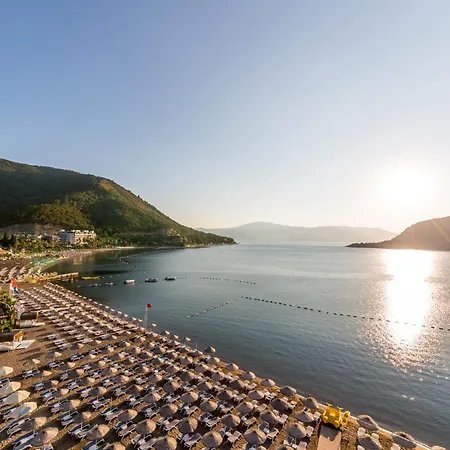 Aqua 5* マルマリス