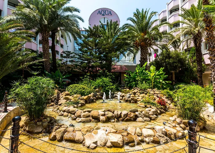 Aqua Szálloda 5*