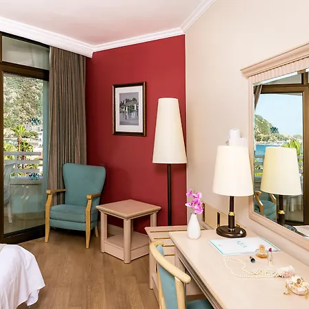 Hotell Aqua 5*